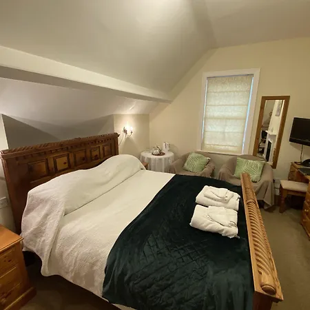 The Old Manse Pickering-2